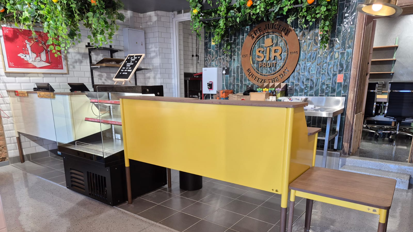 BATELEUR PROJECTS_SIR FRUIT WOODSTOCK_POINT OF SALE_PEDERSEN AND LENNARD